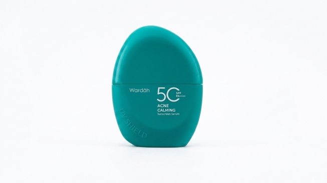 Wardah UV Shield Acne Calming Serum SPF 50 PA++++