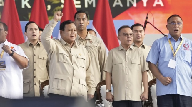 Dasco: Pemerintah Akan Ambilalih 'Perusahan Sakit' agar Tak Ada PHK Buruh