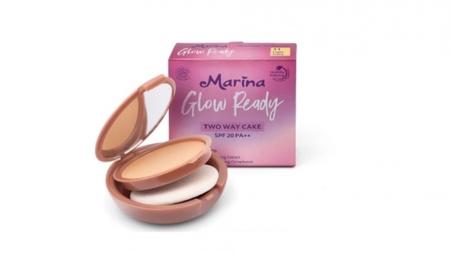 Marina Glow Ready Two Way Cake SPF 20 PA++ (Shopee)