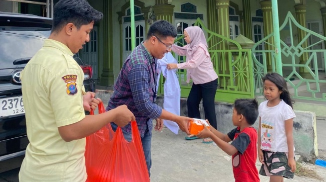 Program ini merupakan bagian dari inisiatif Pegadaian Peduli yang secara rutin digelar sebagai wujud kepedulian perusahaan terhadap kondisi sosial masyarakat. (Dok: PT Pegadaian)