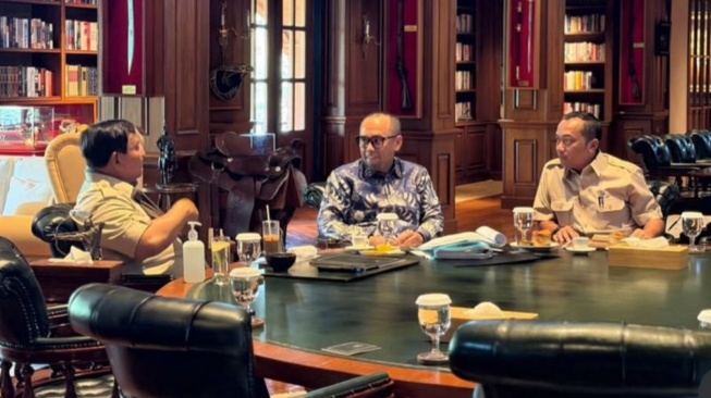 Prabowo Bahas Pengawasan Aliran Dana Bersama PPATK di Hambalang
