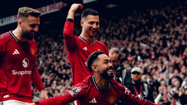 Manchester United Bungkam Liverpool 3-2 dan Kunci Tiket Liga Champions