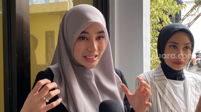 Gugat Cerai Suami, Clara Shinta Akui Anak-anaknya Sedih Tanyakan Ayahnya yang Tak Pulang