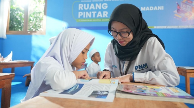 PNM Perluas Akses Pendidikan dari Beasiswa hingga Ruang Pintar PNM di Pelosok Negeri