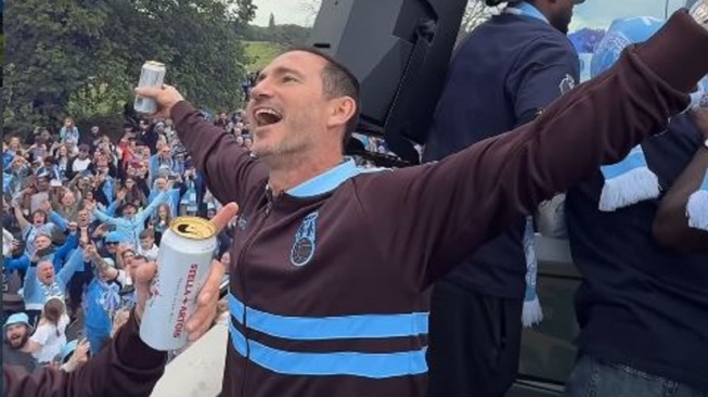 Frank Lampard Disambut Meriah, Fans Coventry Desak Perpanjang Kontrak Usai Promosi