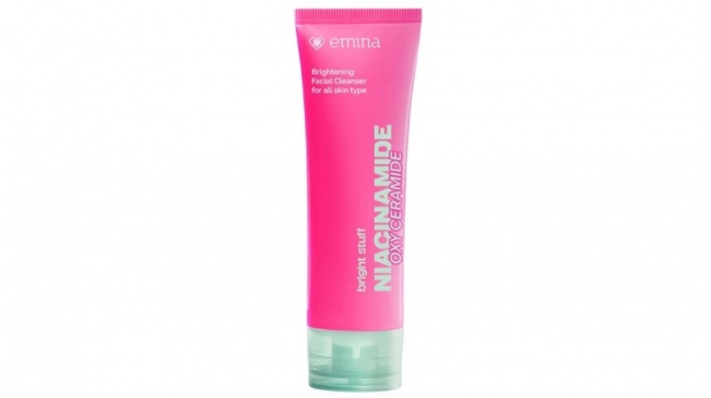 Emina Niacinamide Oxy Ceramide Brightening Face Wash (Shopee)