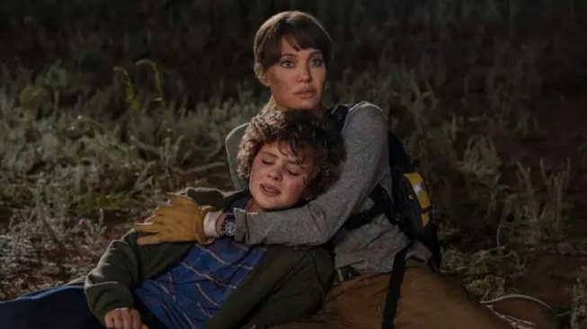 Those Who Wish Me Dead yang dibintangi Angelina Jolie akan tayang pada Selasa (5/5/2026) malam ini pukul 21.00 WIB di Trans TV. [Instagram]