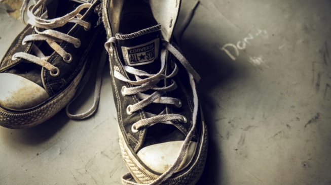 Tragedi Sepatu Kekecilan di Samarinda: Tamparan Keras untuk Sistem Pendidikan Kita