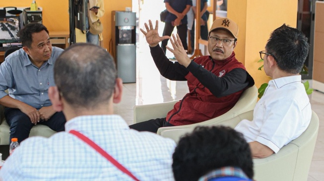 Tak Kenal Libur, Gus Ipul Cek Kesiapan Sekolah Rakyat di LAN
