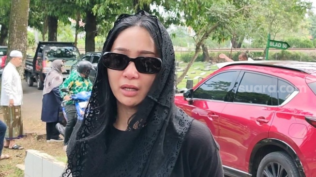 Proses Meninggalnya Sang Ayah Dianggap Indah, Bunga Zainal: Papa Pergi setelah Semua Anak Kumpul
