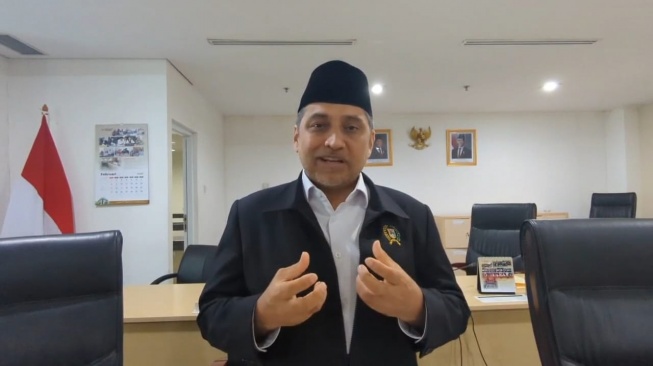 Ironi Distribusi Air Jakarta: Apartemen Dimanjakan, Warga Kampung Pakai Pipa Usia Setengah Abad!
