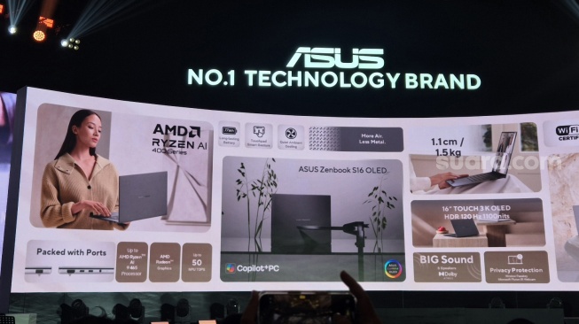Zenbook 14 OLED, Jakarta, Rabu (6/5/2026). [Suara.com/Dythia]