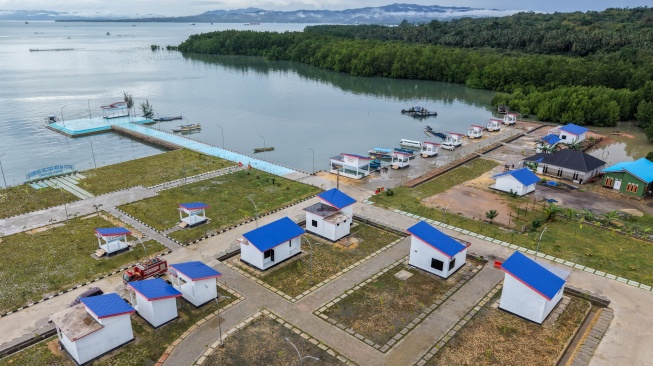Foto udara kawasan Kampung Nelayan Merah Putih (KNMP) Sorue Jaya, Kecamatan Soropia, Kabupaten Konawe, Sulawesi Tenggara, Rabu (6/5/2026). [ANTARA FOTO/Andry Denisah/bar]