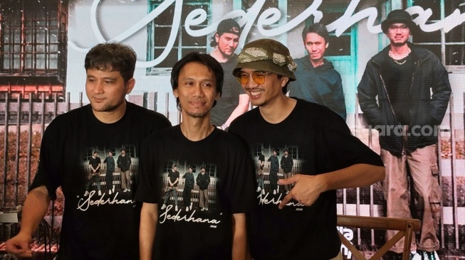 Rilis Lagu 'Sederhana', Duta Sheila on 7 Cerita Kisah Unik Rekaman di Jepang