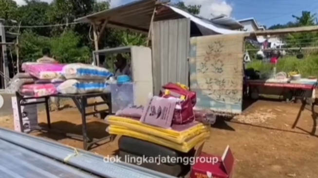 Kisah Siti Jual Rumah Demi Pernikahan Anak hingga Hidup Susah Viral, Fakta Lain Ikut Terungkap