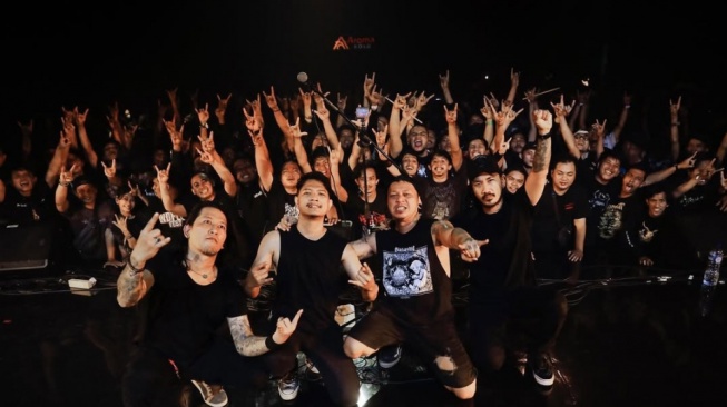 Tanpa Babibu, Tiba-Tiba Banget Hellcrust Balik Lagi Lepas Singel Baru