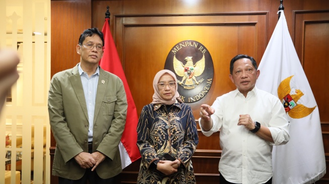 Pemerintah Bahas Pengelolaan Kepegawaian dan Keuangan Daerah
