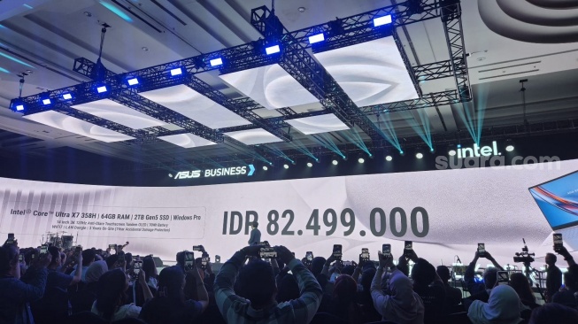 ASUS ExpertBook Ultra resmi meluncur di Jakarta, Kamis (7/5/2026). [Suara.com/Dythia]