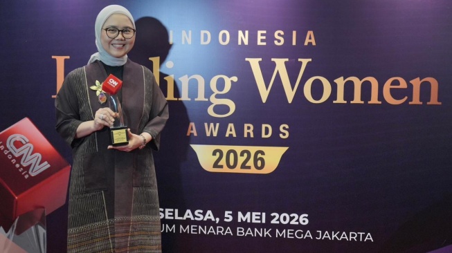 Direktur Pegadaian Selfie Dewiyanti Dianugerahi Indonesia Leading Women Awards 2026