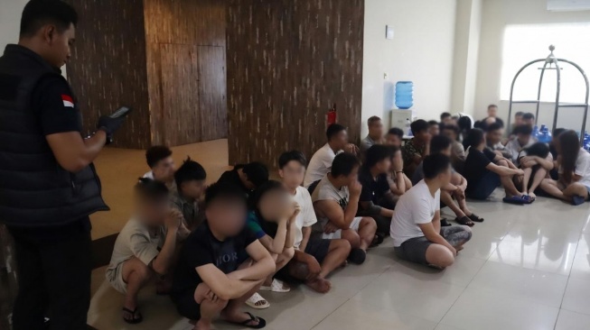 Imigrasi Tangkap 210 WNA Terduga Pelaku Penipuan Investasi Daring di Batam