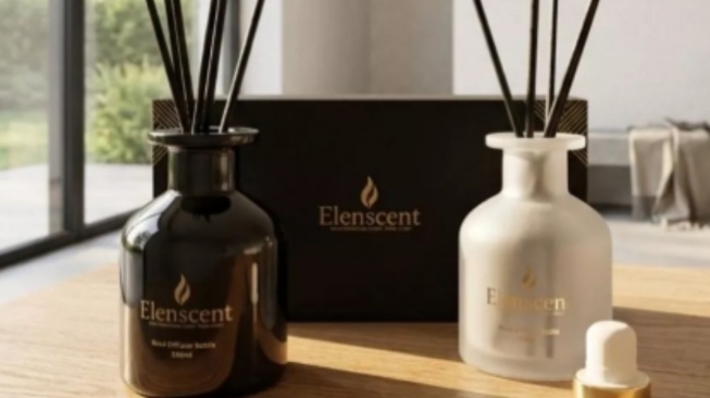 Elenscent Reed Diffuser. [Shopee]
