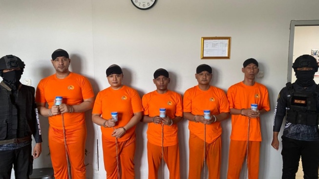 Ammar Zoni dan empat terpidana lainnya dikembalikan ke Lapas Nusakambangan [Dok. Direktorat Jenderal Pemasyarakatan (Ditjenpas)]