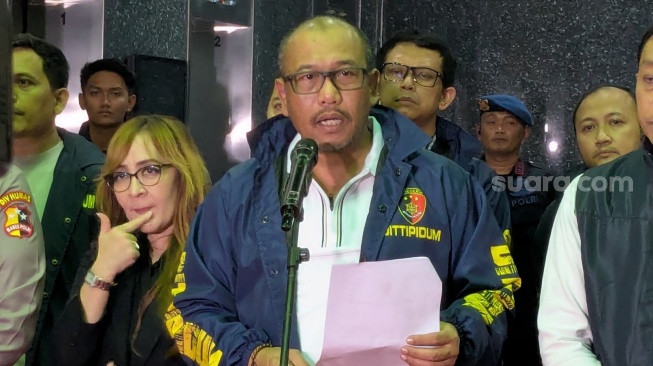 Bareskrim Gerebek Markas Judi Online Internasional di Hayam Wuruk, 321 WNA Ditangkap