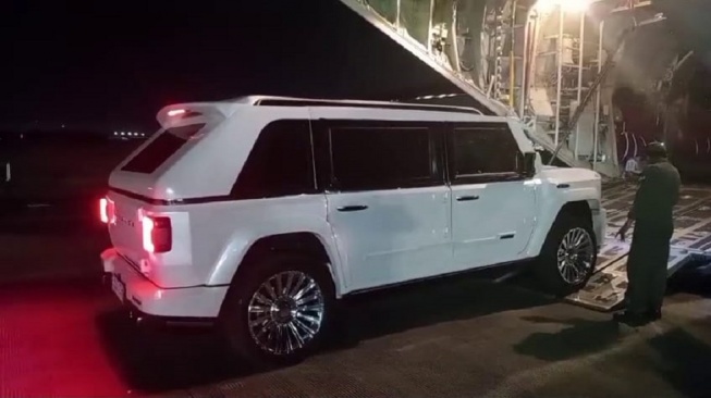 Jadi Mobil Prabowo Selama KTT di Filipina, Maung Garuda Ternyata Diterbangkan Pakai Airbus TNI AU