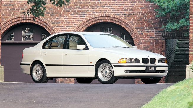 BMW 528i E39 (1996&ndash;2003). (Carswp)