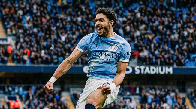 Persaingan Juara Liga Inggris Makin Panas, Man City Pepet Arsenal usai Bantai Brentford