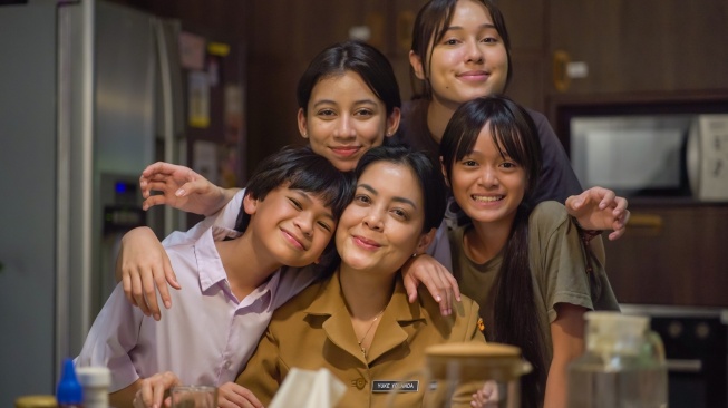 Potongan film Yang Lain Boleh Hilang, Asal Kau Jangan.[Rapi Film]