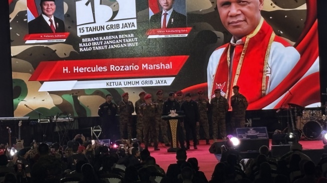 Hercules Ngaku Ditawari Jenderal Ratusan Miliar agar Tak Dukung Prabowo di Pilpres 2024