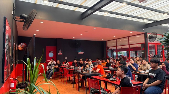 Nobar Persija vs Persib. [Istimewa]