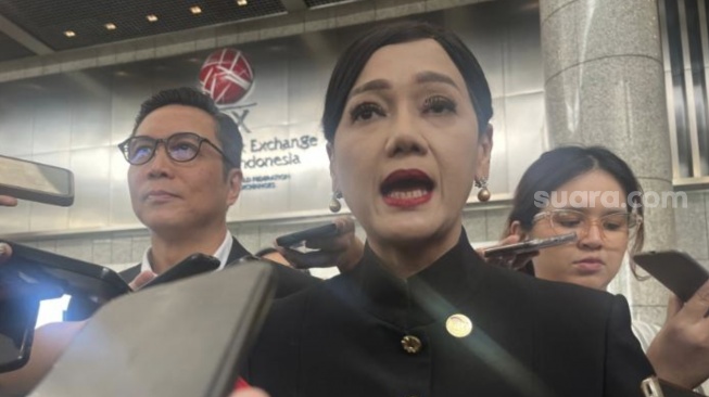 Kepala Eksekutif Pengawas Perilaku Pelaku Usaha Jasa Keuangan, Edukasi, dan Pelindungan Konsumen OJK, Friderica Widyasari Dewi [Suara.com/Rina]