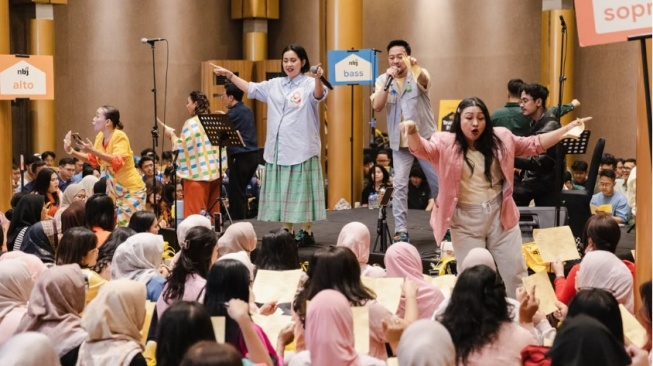 Nyanyi Bareng Jakarta: Melodi Penenang bagi Jiwa yang Terpapar Debu Ibu Kota