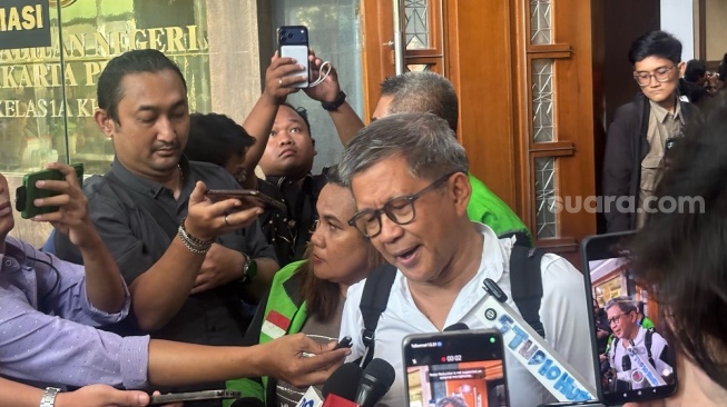 Hadiri Sidang Nadiem Makarim, Rocky Gerung: Jaksa Pintar, Tapi Kelelahan