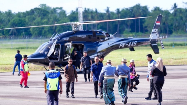 Bukan APBD, Ternyata Ini Sosok di Balik Fasilitas Helikopter Gubernur Sulsel