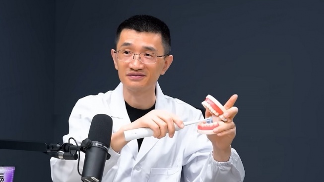 Prof. Liu, Head of R&D usmile Global. (dok. ist)
