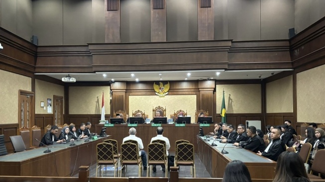 Eks Dirut Pertamina Patra Niaga Divonis 6 Tahun dalam Kasus Korupsi Minyak Rp285 Triliun