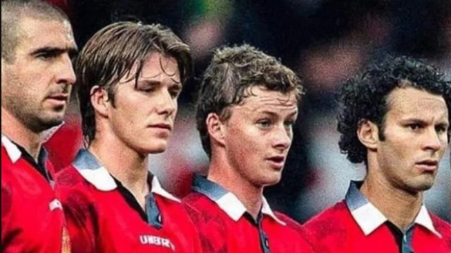 Nama Ole Gunnar Solskjaer mungkin tidak selalu masuk daftar penyerang paling tajam dalam sejarah sepak bola. [Istimewa]