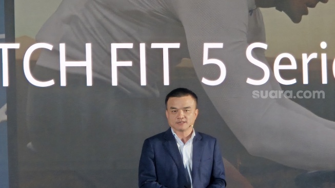 CEO of Huawei Device Indonesia, Huiler Fan dalam peluncuran Huawei Watch FIT 5 Pro di Jakarta, Selasa (12/5/2026). [Suara.com/Dythia]