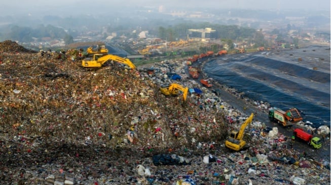 Greenpeace Desak ASEAN Segera Atasi Krisis Plastik dan Bahan Bakar Fosil