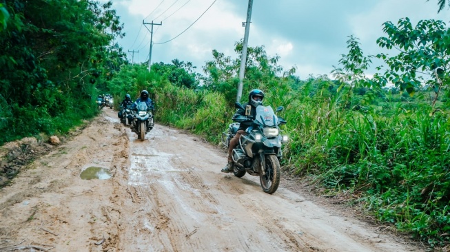 Komunitas Moge GSrek Indonesia Tuntaskan Touring Adventure Sumba