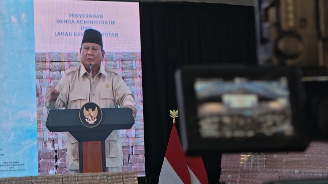 Bongkar Modus Birokrat 'Kickback' Perizinan, Prabowo Mau Efisiensi Izin 2 Tahun jadi 2 Minggu