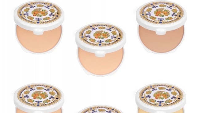 Fanbo Gloria 5 Pancake Compact Powder. (Shopee)