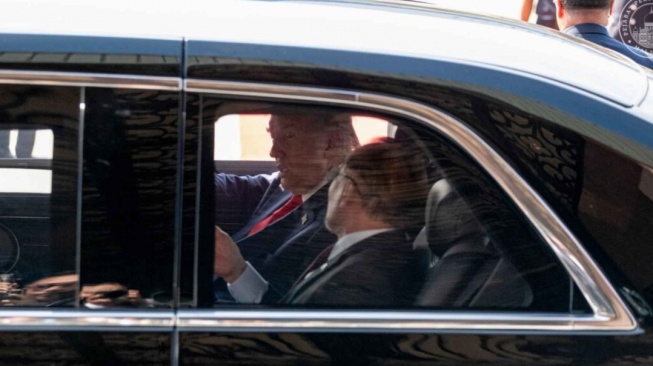 The Beast Muncul di Beijing, Kedatangan Trump Malam Ini Bikin China Tegang