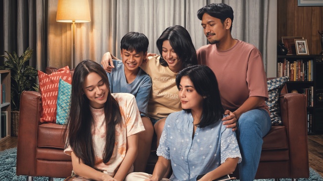 Film 'Yang Lain Boleh Hilang, Asal Kau Jangan' Resmi Menguras Air Mata di Bioskop Mulai Hari Ini