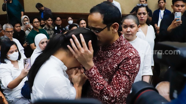 Selain Dituntut 18 Tahun, Nadiem Dibebani Denda Rp 1 Miliar dan Uang Pengganti Rp 5,6 Triliun!