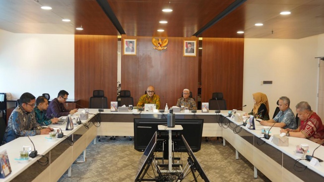 Penandatangana MoU PT Biro Klasifikasi Indonesia (BKI) dan PT Mutuagung Lestari untuk menjajaki kerja sama di bidang jasa Testing, Inspection, Certification, and Consultation (TICC) di Jakarta, Selasa (12/5/2026). [Handout]