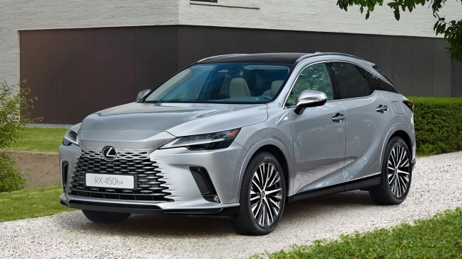 Lexus RX450h+